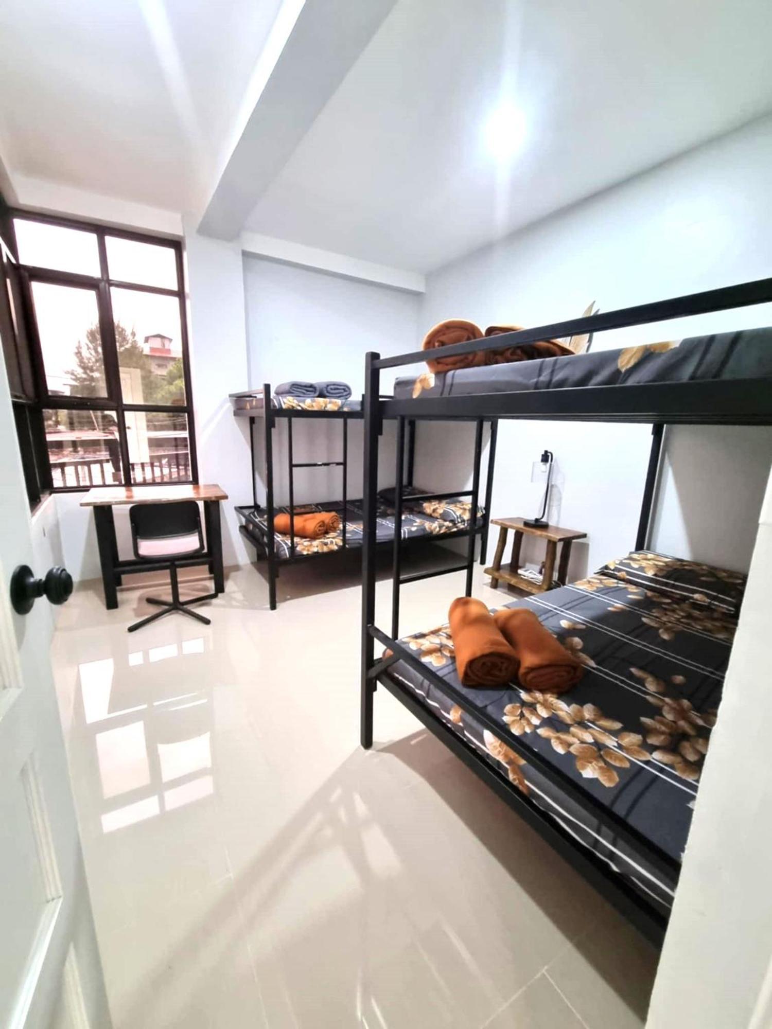 Trail Bedz Homestay Багио Экстерьер фото